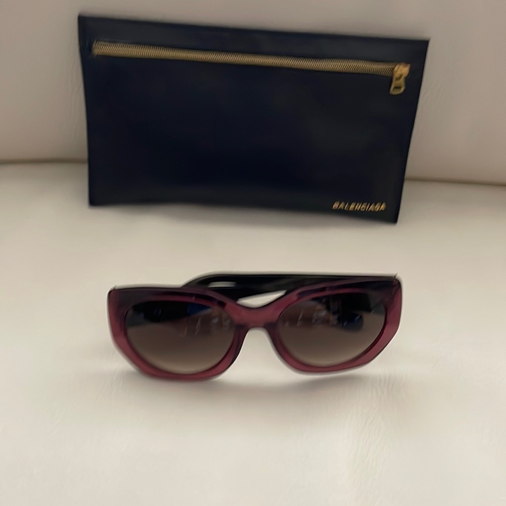 Ladies Balenciaga sunglasses